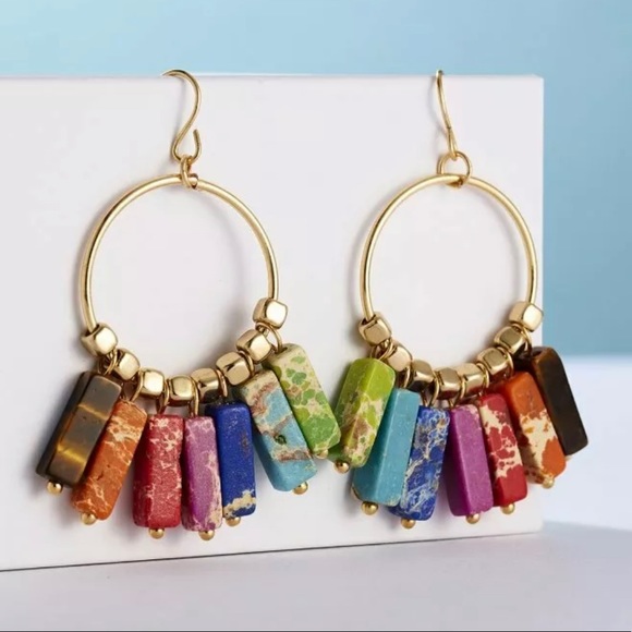 2X$39 ABSOLUTELY GORGEOUS TO WEAR WITH YOUR SEASON OUTFITS - Picture 7 of 8